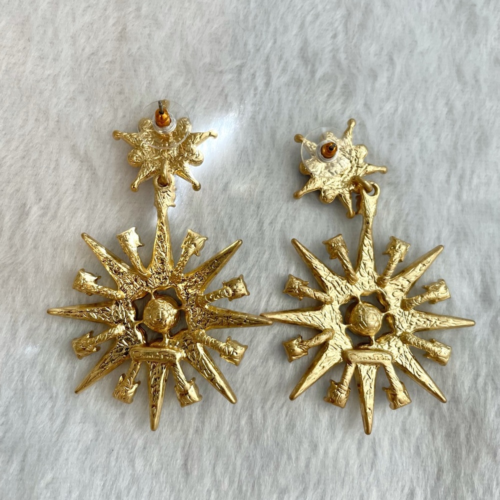 HOST PICK 😍🎉 Oscar de la Renta Star Burst Earrings - Picture 5 of 7